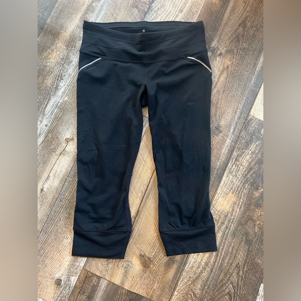 ATHLETA capri leggings